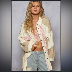 NWOT: POL Way Home Patch Detail Mixed Media Oversized Shacket• Medium